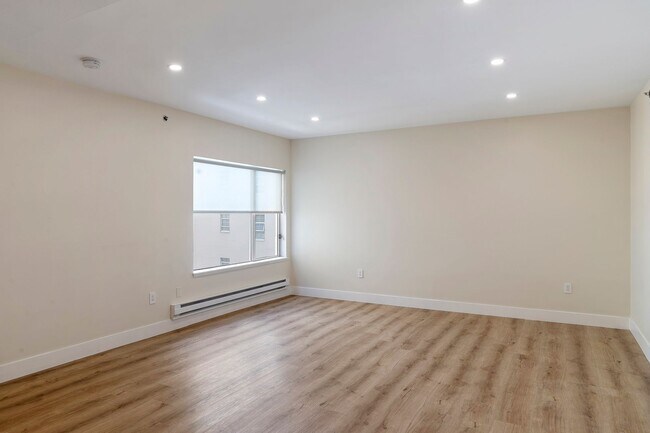 Building Photo - 1401 Jackson St