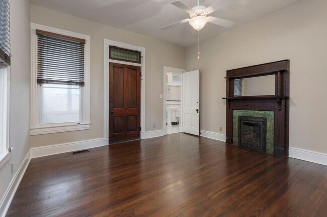 Building Photo - 1619 Ellwood Ave