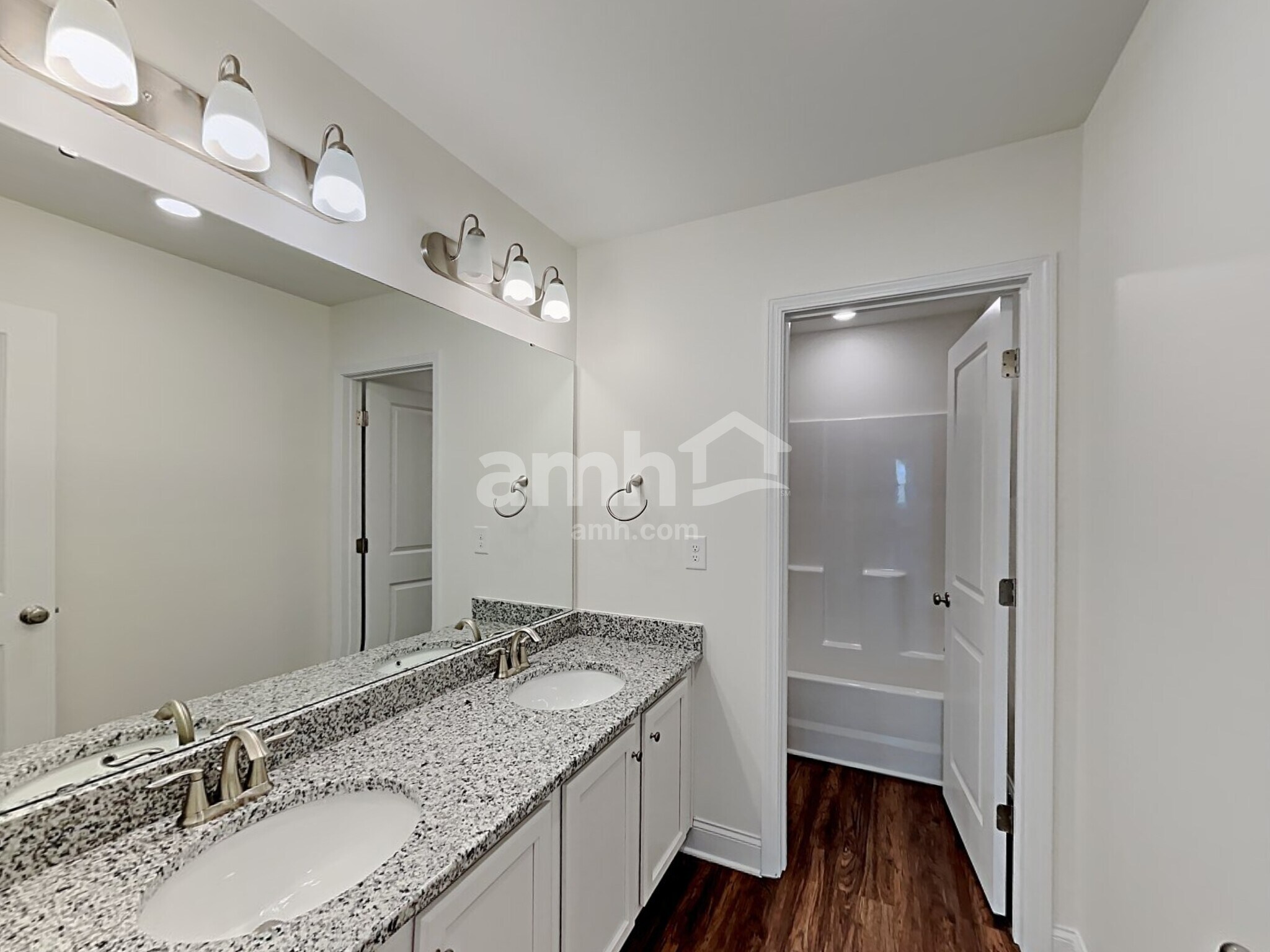 Building Photo - 216 Latitia Lane