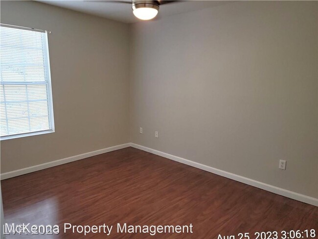 Building Photo - 1 br, 1 bath House - 231 W. Horizon Ridge ...