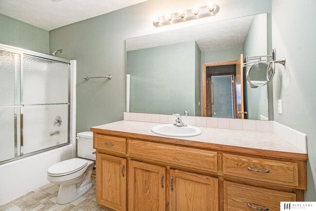 Building Photo - 20216 B St