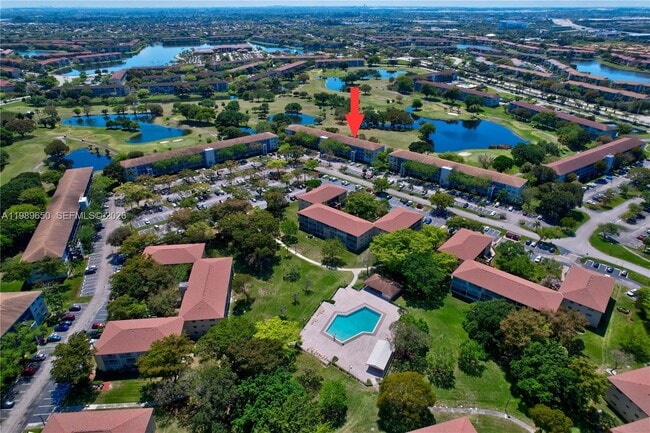 Building Photo - 400 SW 134th Way