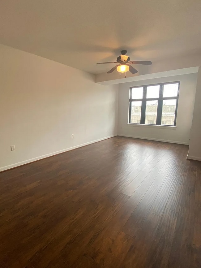 Building Photo - 400 Massachusetts Ave NW