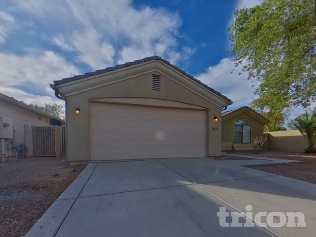 Building Photo - 8625 W Chickasaw St