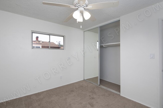 Building Photo - 2 WEEKS FREE ~ 2 BR in Pacific Beach with Parking!