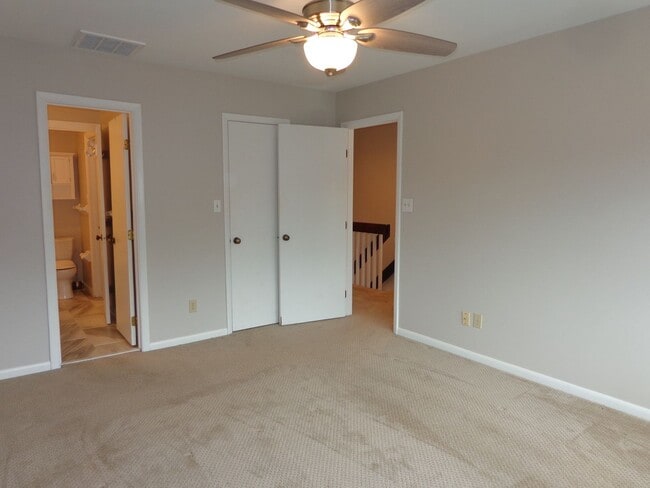 Building Photo - Shadowlawn - Shadow Cove Condominiums