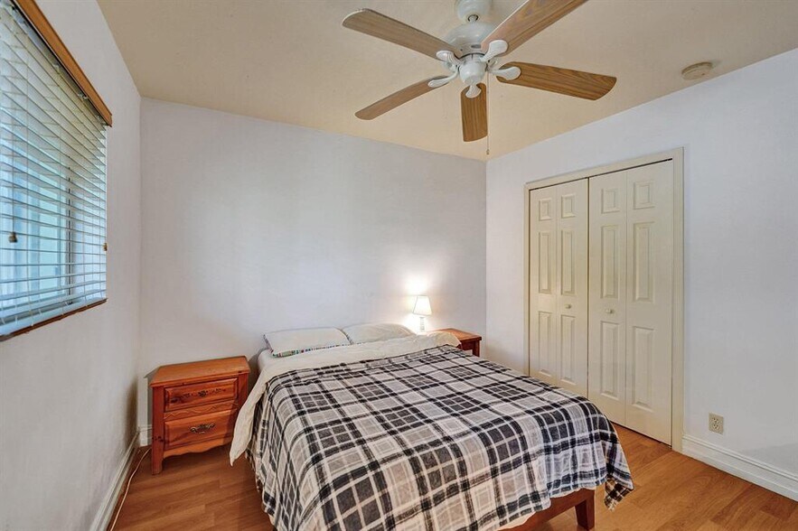 Building Photo - 1423 Holly Heights Dr