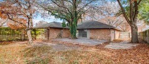 Building Photo - 100 Hacienda Dr