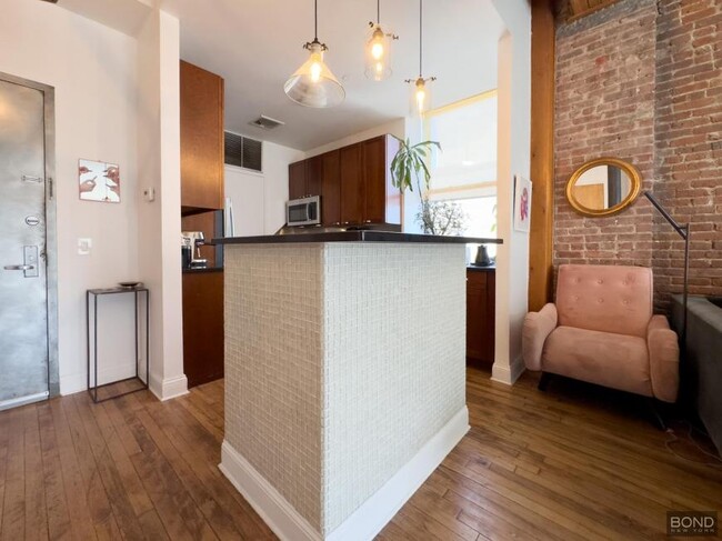 Building Photo - 1 bedroom in Brooklyn NY 11211