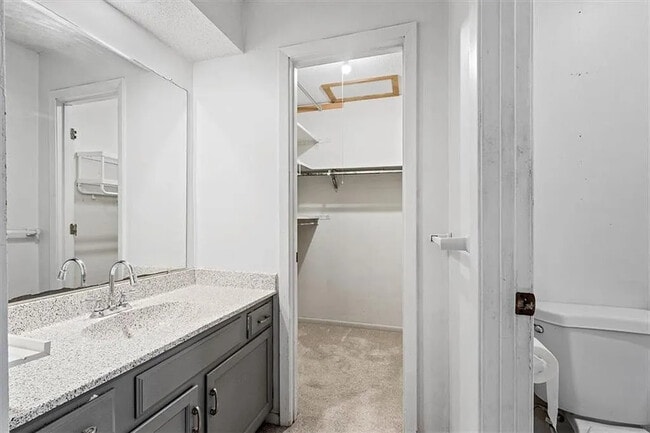 Building Photo - 12808 W 108th St