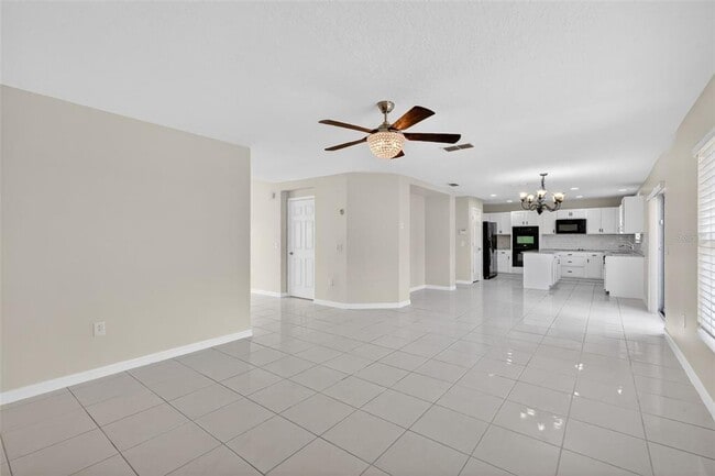 Building Photo - 413 Country Cottage Ln