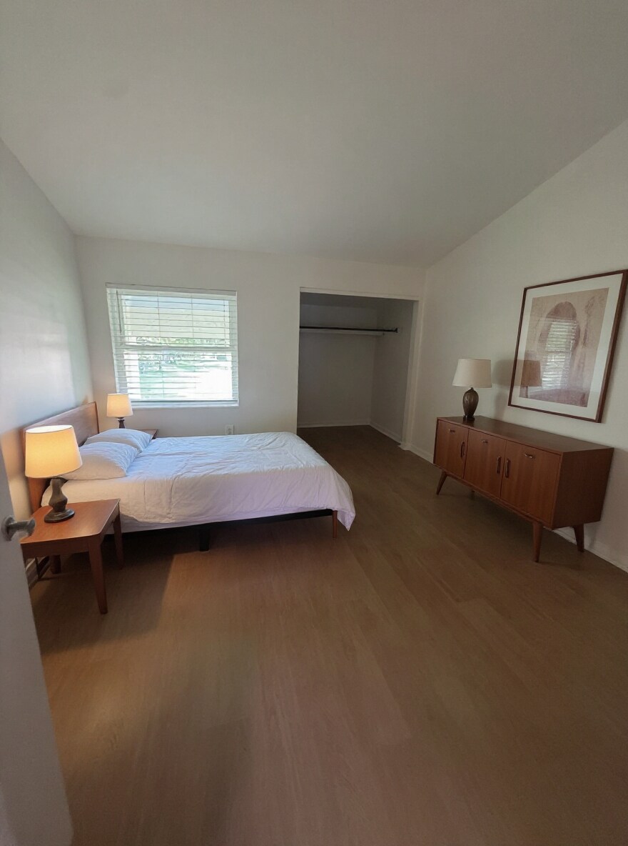 primary bedroom - 4201 La Dega Ct