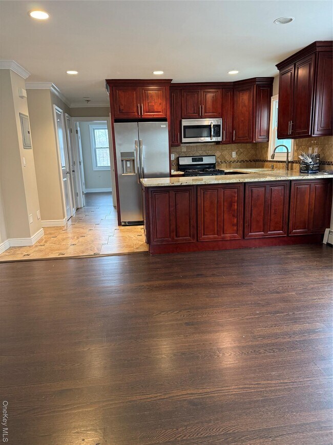 Building Photo - 7 Cammerer Ave