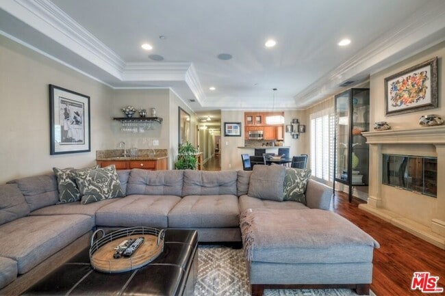 Building Photo - 11578 Iowa Ave