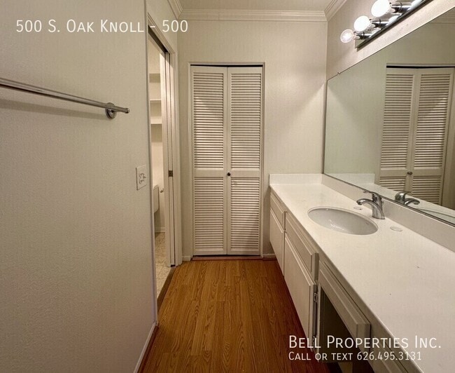 Building Photo - 500 S Oak Knoll Ave