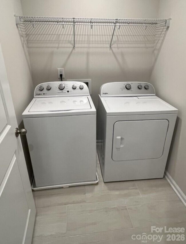 Building Photo - 5173 Brailey Cir