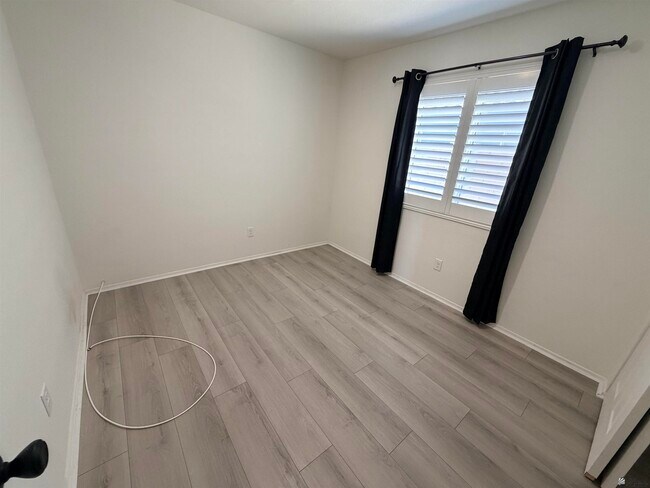 Building Photo - 4428 S Cholla Wy