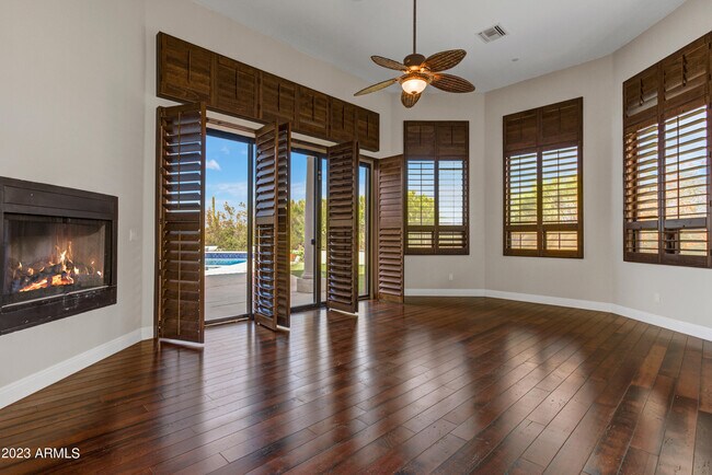 Building Photo - 8008 E Whistling Wind Way