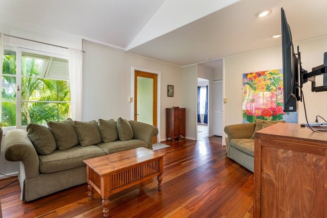 Building Photo - 41-020 Ehukai St