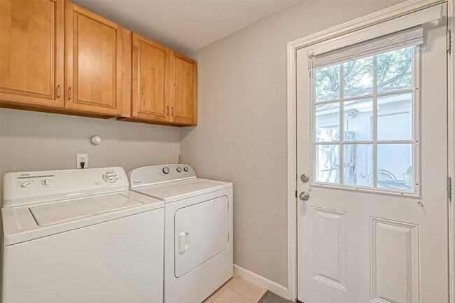 Building Photo - 13914 St Marys Ln