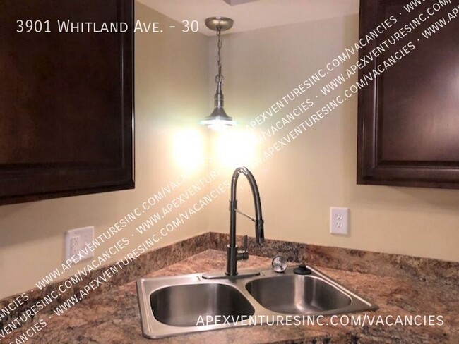 Building Photo - 3901 Whitland Ave