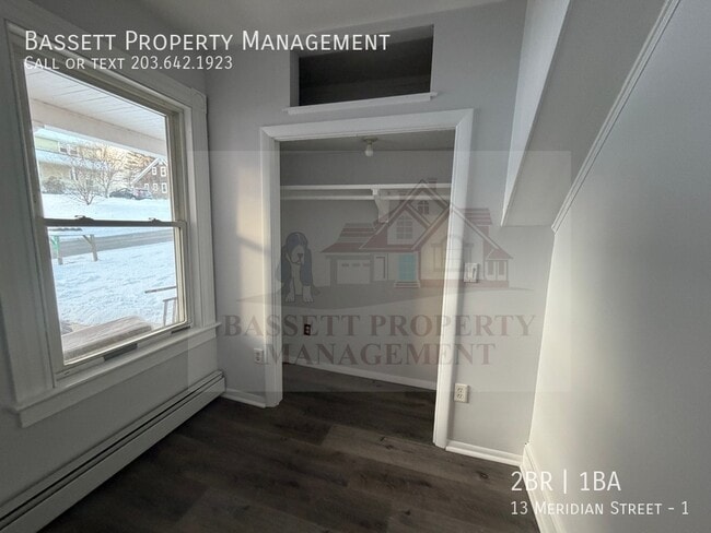 Building Photo - 13 Meridian St