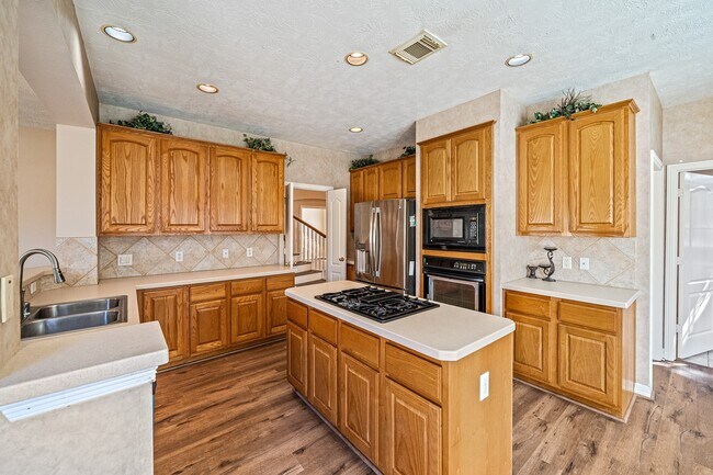 Building Photo - 9306 Lochflora Dr