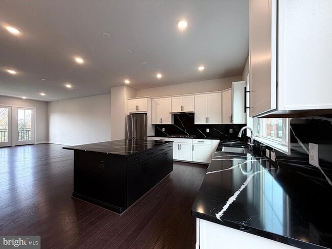 Building Photo - 11924 Caravelle Lp