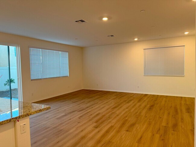 Building Photo - Brand new house at Winchester road in Brand New Willow Springs community - close to everywhere