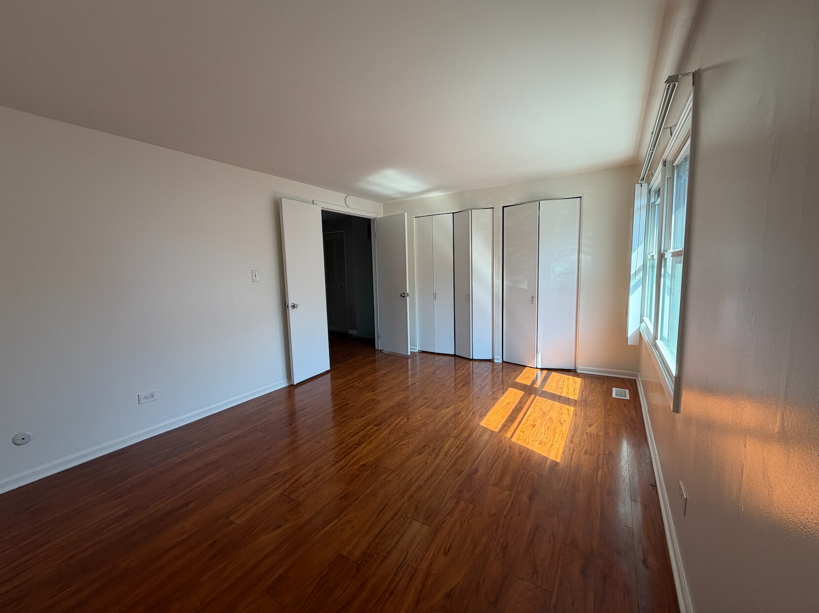 Building Photo - 1945 Hancock Dr