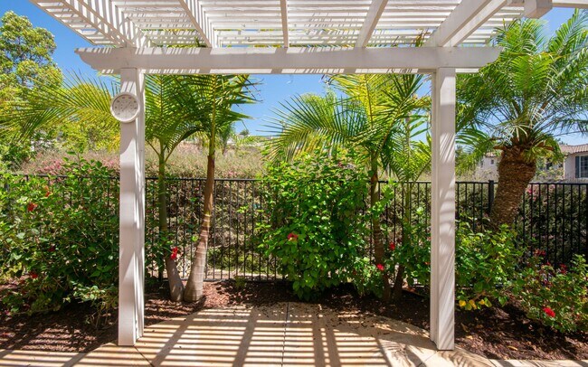 Building Photo - 3 Bd Home in the San Raphael Gated Community!