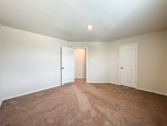 Building Photo - 20206 Heather Haven Dr