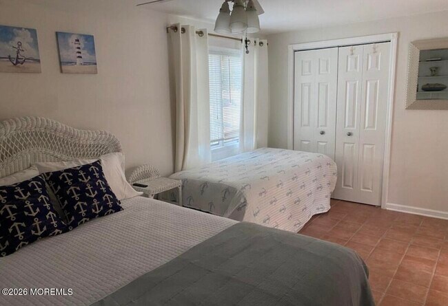 Building Photo - 106 Surf Dr