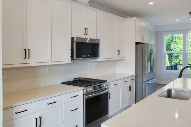 Building Photo - 1274 Laconia Ln