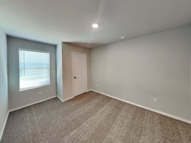 Building Photo - 4706 Republic View