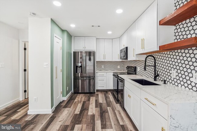 Building Photo - 6010 Sunset Ridge Ct