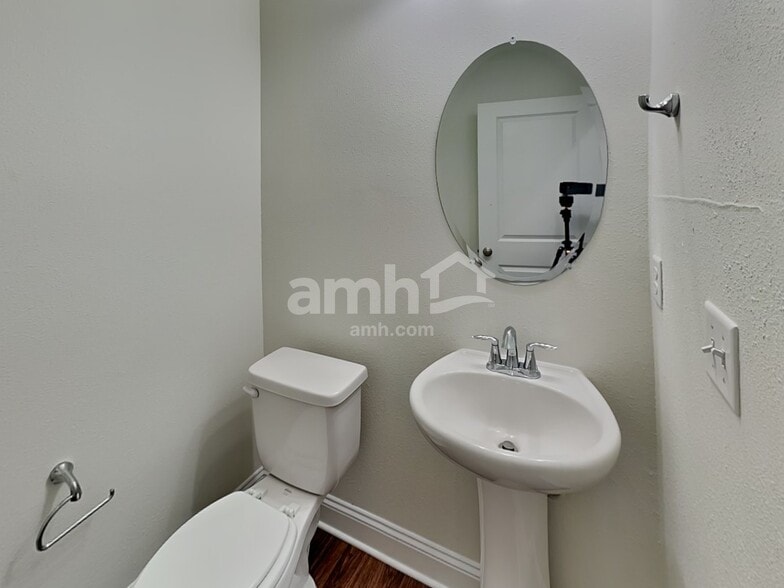 Building Photo - 47 Olivewood Pl