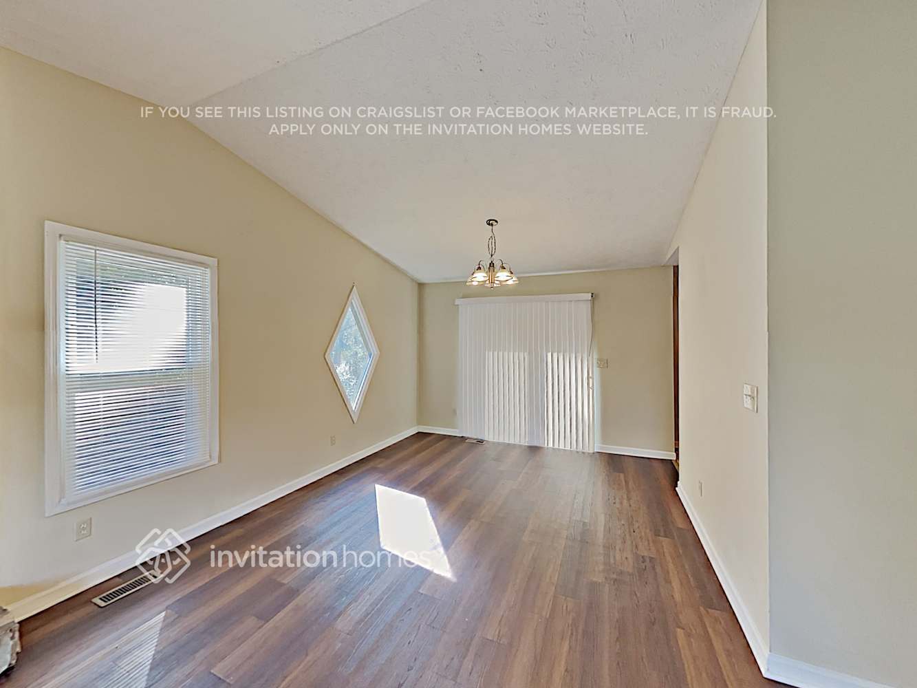 Building Photo - 5002 Maxanne Dr NW