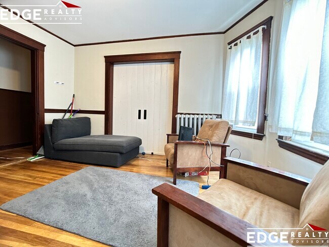 Building Photo - 136 Edenfield Ave