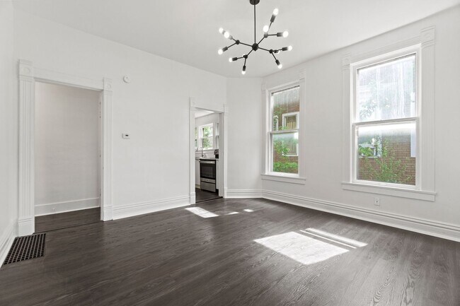 Building Photo - 914/916 Lake Ave