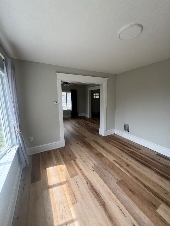 Building Photo - 5017 Highland Park Ave