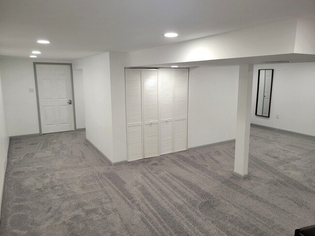 Building Photo - 212 Georgeanna St