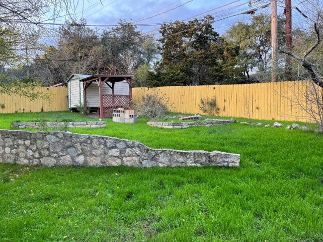 Building Photo - 8100 Red Willow Dr