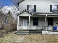 Building Photo - 519 Lyndal St