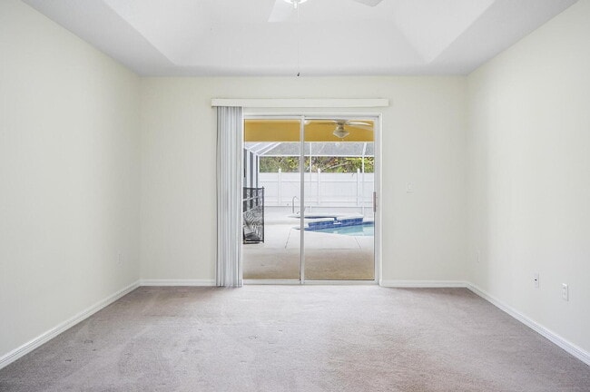 Building Photo - Palm Harbor Pool Home