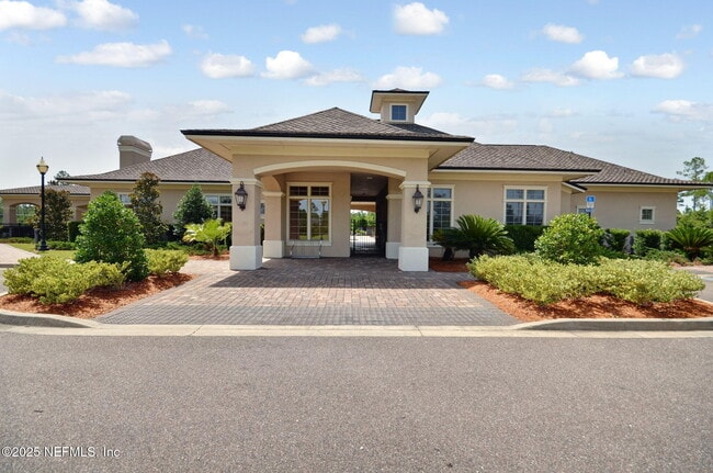 Building Photo - 65445 River Glen Pkwy