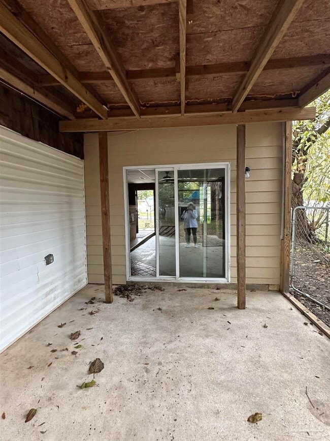 Building Photo - 602 New York Dr