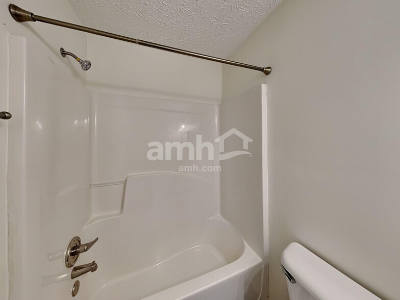 Building Photo - 114 Nacoochee Way