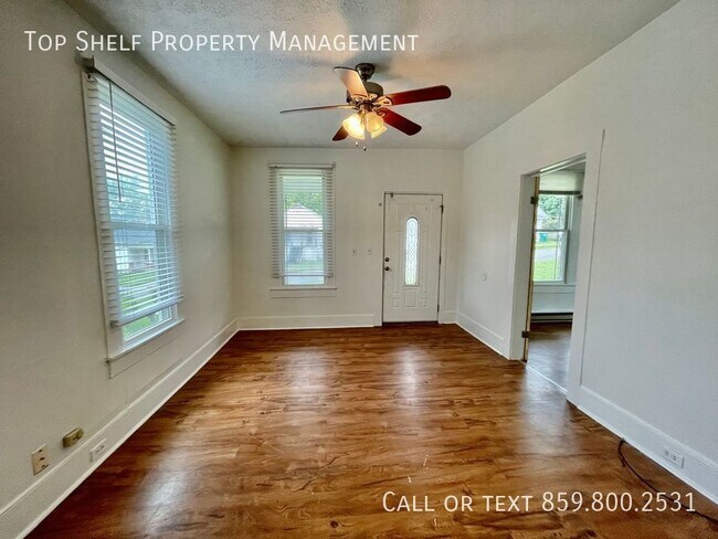 Building Photo - Quaint Two Bedroom House in Harrodsburg