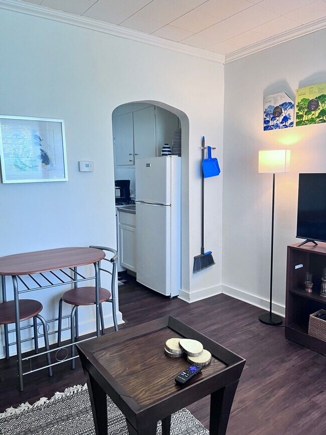 Building Photo - Drake Triplex